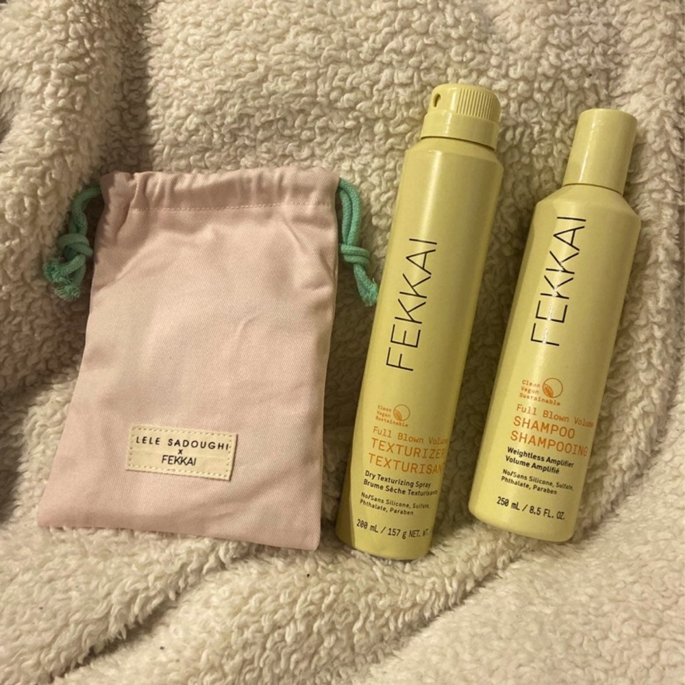 Fekkai Shampoo and Texturizer with a gift